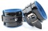 Чёрные лаковые наручники с синим подкладом